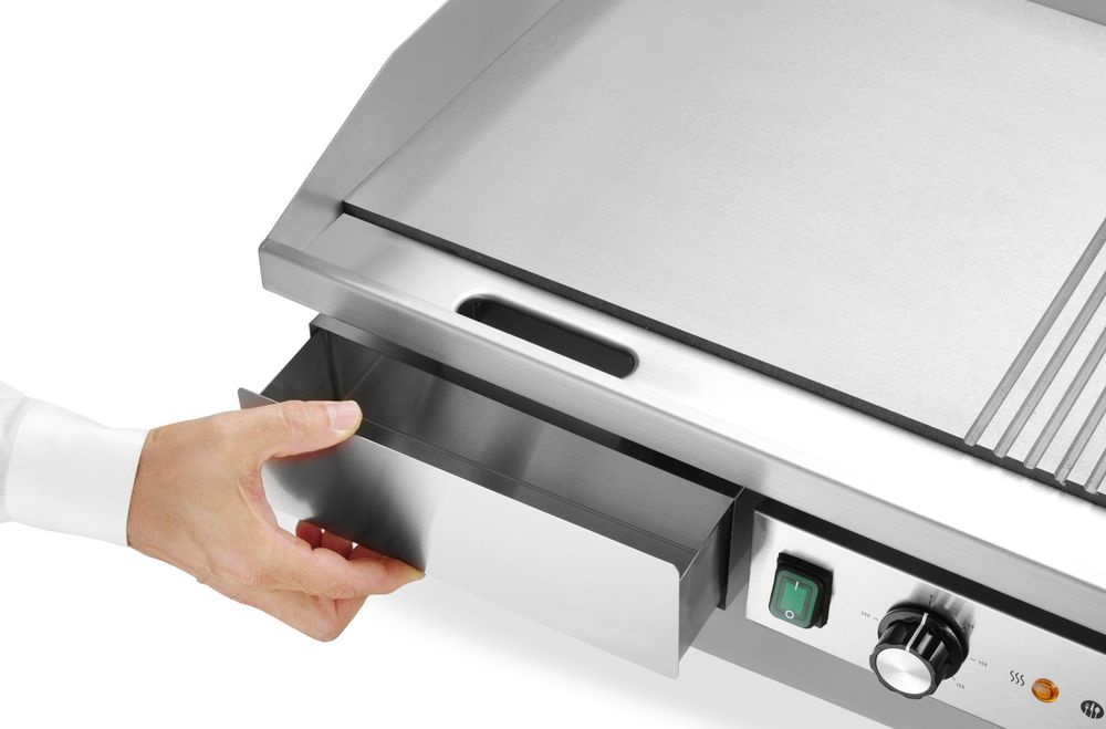 HENDI Grillplatte Budget Line halb glatt/halb gerillt – 4,4 kW, 400 V