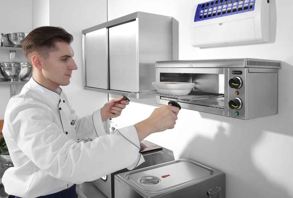 HENDI Salamander zur Wandmontage – 2000 W, 50 – 300 °C HENDI