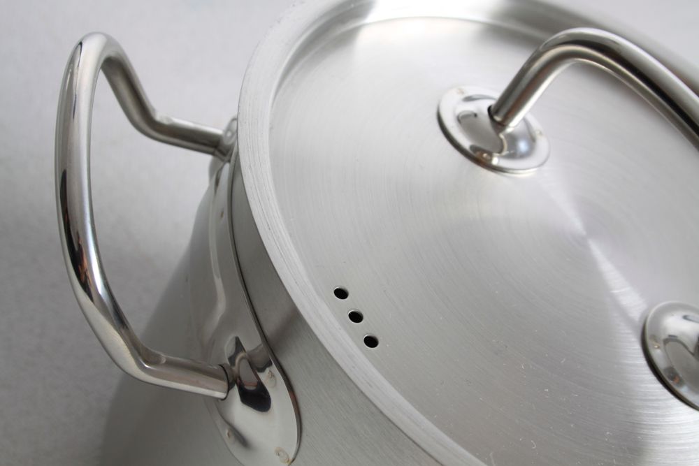 HENDI Gemüsetopf Kitchen Line mit Deckel – 2,8 L, Ø 160 mm HENDI